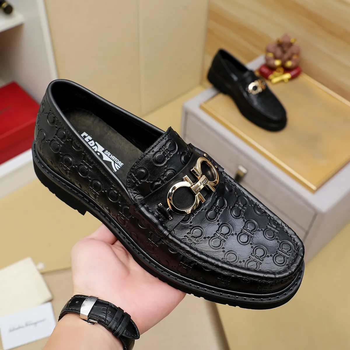 Men's shoes 💰500 Ferragamo [Ferragamo] top imported suit men's shoes 💯Original copy of the official website, product materials: selected imported embossed calfskin + luxury hardware buckle accessories ~ imported water-dyed cow 🐂 leather lining. Strong three-dimensional visual effect, original combination outsole, multiple colors available😘 Size: 38-44 (.45.46.4. Customized)